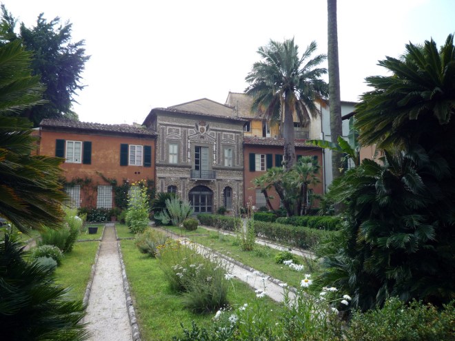 Pisa Botanical Garden - photo credit: Chris / flickr